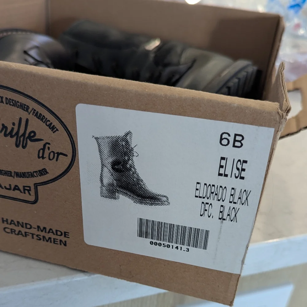 Pajar Elise Black Winter Boots –‎ New in Box – Size 6 - Picture 3 of 13